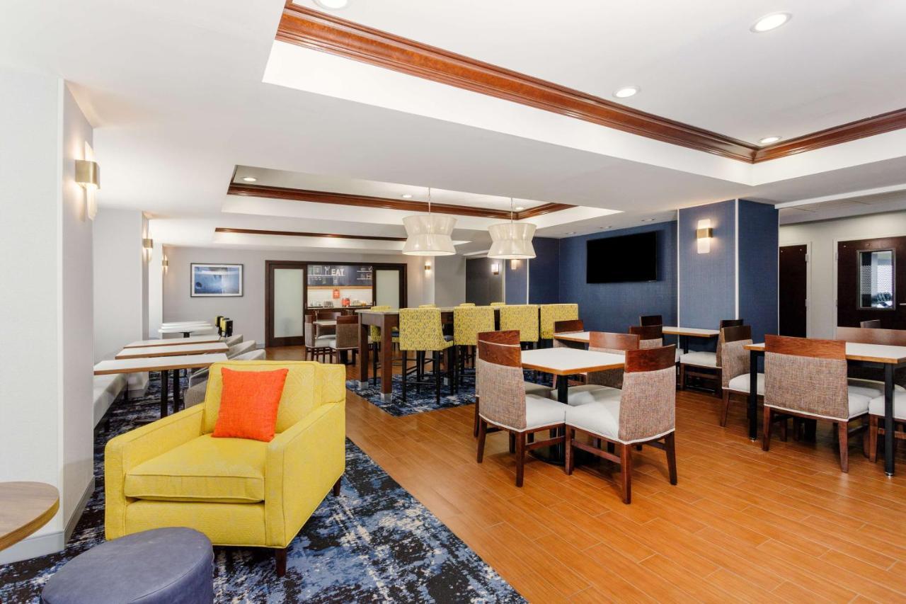 Hampton Inn Titusville/I-95 Kennedy Space Center Ngoại thất bức ảnh